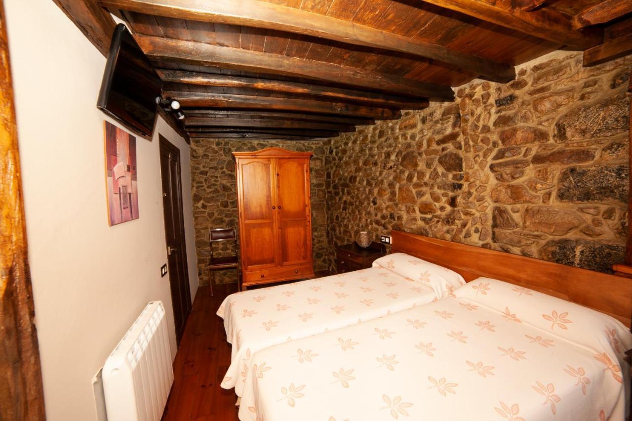 El Corquieu De La Cava San Feliz (Pilona, Asturias)
